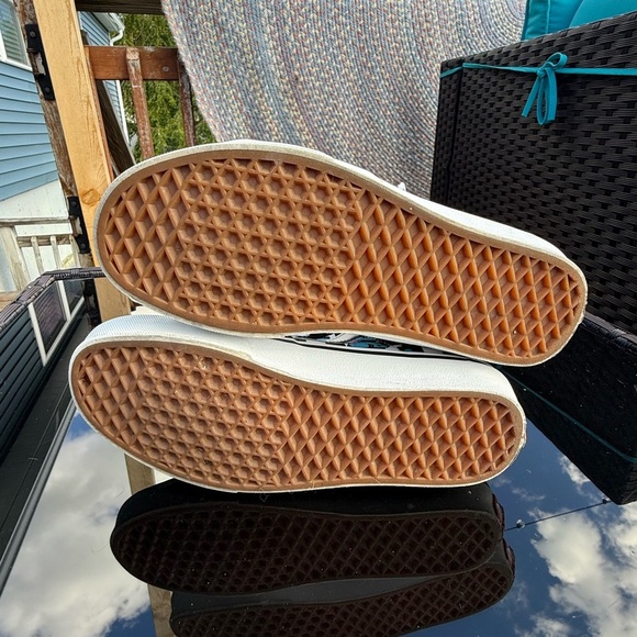 Vans Butterfly Checkerboard Sk8-Hi Shoe Womens Sz 8 Off The Wall Sneakers EUC - Picture 8 of 10